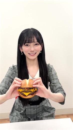 池田瑛紗 vs サムライマック®炙り醤油風 トリプル肉厚ビーフ | トリプル肉厚ビーフ