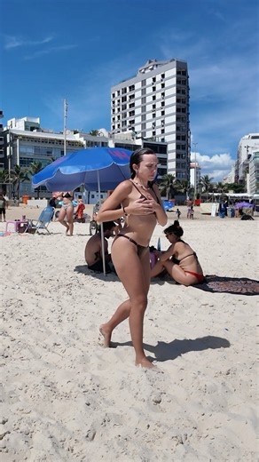 🇧🇷 Wonderful Beach Walk At Leblon Beach