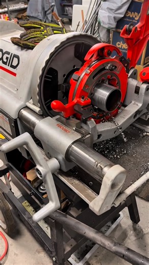 b r i a n on Instagram: "Using a Ridgid 1224 to cut straight threads on a 3” pipe to make a support column."