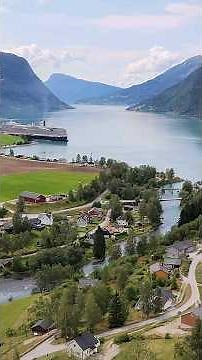 Sengjaberget Viewpoint: Awe-inspiring vista in Norway !