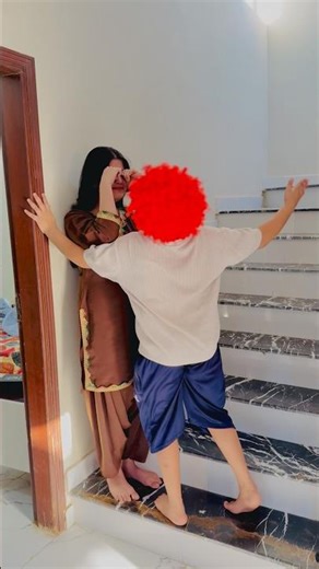 Bony ny mumy ko bacha leya♥️#trendingshorts #chotaalivlogs #viralvideo #trending #viral#shorts