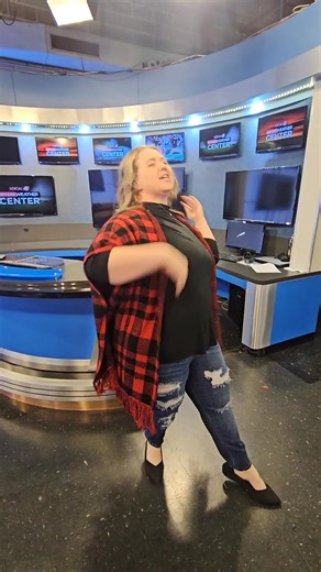 Meridith earlier today at the KSNB Local4 studio talking Black November deals! .......Meanwhile, her youngest is still deciding if mom’s a TV star… but we sure like the camera presence!! Toss toss. 👀🎤 | Ken's