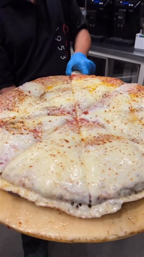 Mehul Hingu on Instagram: "Japan’s biggest, cheesiest pizza slice 🧀🍕 Thick, airy base, crazy amount of cheese, and that iconic Spontini crunch, this slice is an absolute beast! One bite and you’ll know why it’s legendary in Tokyo 😍 📍 Spontini Cascade Harajuku 📌 Harajuku, Tokyo"