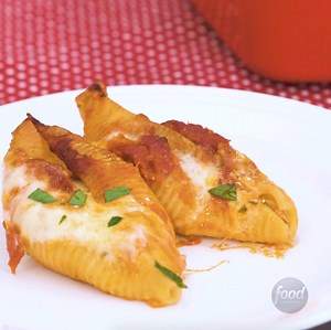 Recipe of the Day: No-Boil Stuffed Shells 🍅🧀 Save the recipe: https://foodtv.com/2Diqvxx | Food Network