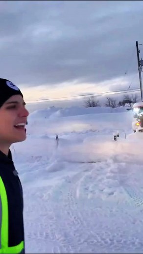 We Don't Want These Big Tractors To Stay Idle #snowfall #snowfall #blizzard #northernsnow #snowblowing #johndeere #snowremoval #tractor #kubotaL6060 #kubota #businessowner #snowremovalservices #snowplowing #snowbusiness #winterbusiness #entrepreneur #businessowners #youtubers #snowseason #snowevent #snowtractor