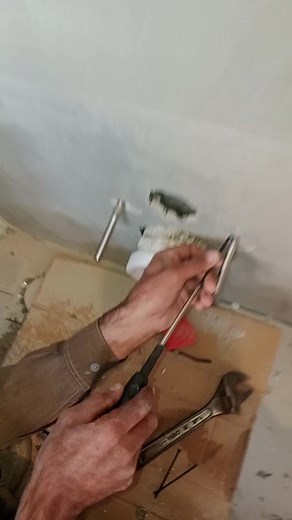 Ceiling Fixture Removal Guide: Step-by-Step Tutorial