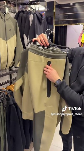 Nike Tech Fleece Collection Overview