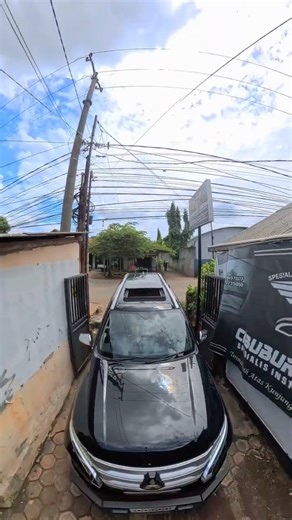Paheho gaisss instal panoramicsunroof…#mitsubishi #mitsubishipajero2026 #sunroof #cibubursunroof