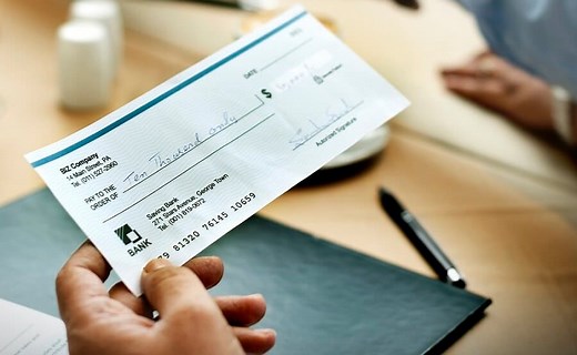 How to Write a Cheque in India? (The Right Way)
