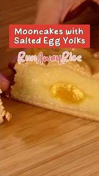 Delicious Salted Egg Yolk Mooncakes🥮 | Easy Homemade Recipe for 🍂 Mid-Autumn Festival 🌕