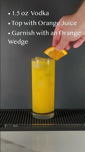 Quick and Easy Screwdriver Cocktail Recipe 🍊