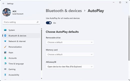 How to enable or disable AutoPlay in Windows 11
