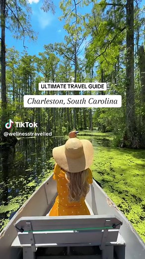 ULTIMATE TRAVEL GUIDE: CHARLESTON, SOUTH CAROLINA 📌 SAVE this post for Carleston travel inspo! We recently visited Charleston for the ultimate girls getaway. After exploring for 4 days, we were able to create an epic guide to this incredible city! ✨HOW TO GET HERE✨ If you’re flying out of Toronto, we suggest taking the brand new Air Canada direct flight from YYZ to Charleston. The flight is daily and is only 2.2 hours. Once you’re there we recommend booking a vehicle to get around to all the va