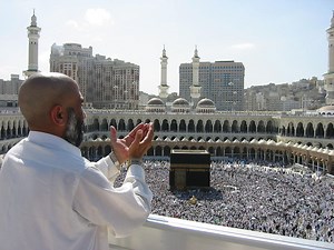 10 Largest Religious Gatherings Around the World