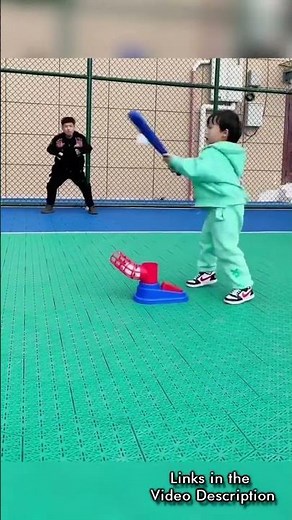 Kids Baseball Toy Set with Step-on Automatic Pitching Machine