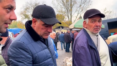 Stuffed Goose with Rice Cooked the Traditional Way