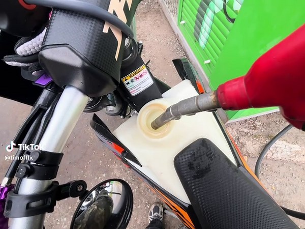 Understanding Pit Bikes and Enduro Riding Techniques