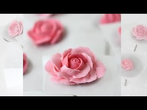 How to Pipe Royal Icing Roses (with Four Coloring Methods)