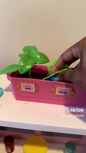 Disney Princess Style Kitchen Set: A Year Later