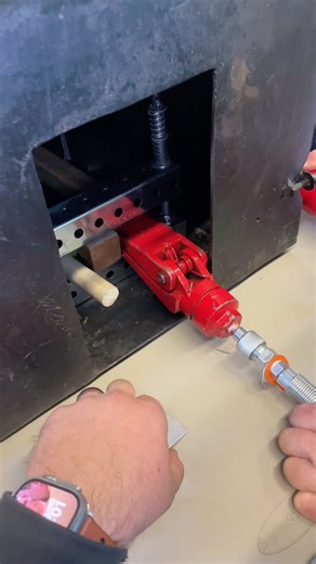 4.5K views · 35 reactions | Using a porta power in the black box. #machineryrescue #machineryrescuetraining #machineryrescueops #machineryrescuetechnician #manvsmachine #firefighter #firefighters #rescue #rescueco #rescuecompany #rescuetech #rescuetechnician | The Rescue Boss | Facebook