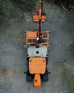 Master of all. The #JCB Industrial Fastrac conquers every season. Discover more: brnw.ch/21wDCCF. | JCB