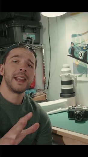 How a Vintage Camera’s Mirror Actually Works