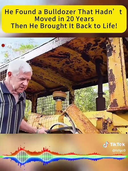 Reviving a 20-Year-Old Bulldozer: Restoration Journey
