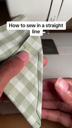 How to sew in a straight line. If you have trouble sewing neat and professional stitches a seam guide is a great tool to use. As you get better you can slowly learn to guide the fabric without it. #sewing #howtosew #learntosew #sewingtips #beginnersewing #sewingforbeginners #sewingsupplies