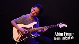 Profil Biodata Gitaris Cilik Abim Finger