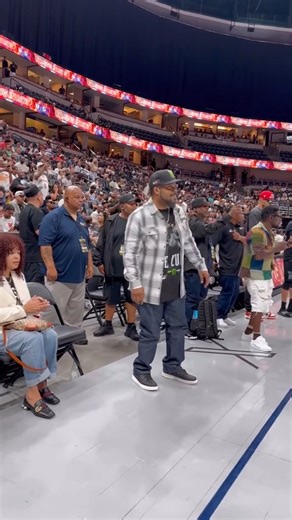 1.7M views · 30K reactions | Ice Cube vibing to DJ Quik's performance | HipHopDX.com | Facebook