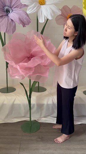 Giant Flower Setup: DIY Organza Flower Tutorial