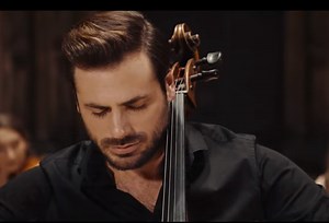Hauser performs his arrangement of Barber’s Adagio for Strings