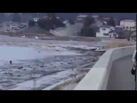 New Video Of Tsunami in Japan 2011 Part 1