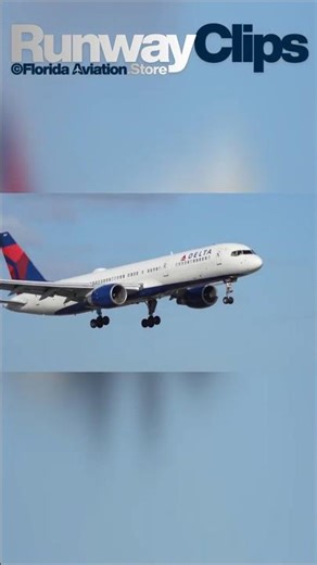 Boeing 757 Pencil Plane Closeup Landing at Miami Int'l Airport Plane Spotting