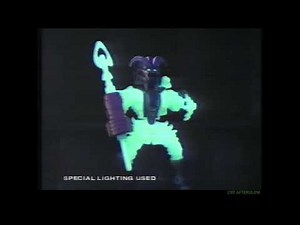 1994 AVP Aliens vs. Predator Toy Commercial