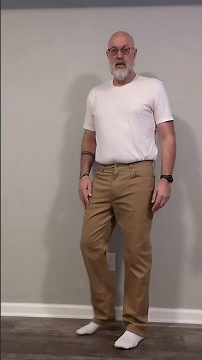 Amazon Essentials Men's Straight Fit 5-Pocket Stretch Twill Pants