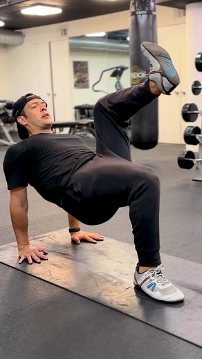 If you want healthy hips that last a lifetime, try this simple routine:• 10 Hip Flexor Lift-Offs – Strengthen the front of your hips and improve control• 10 Single-Leg Glute Bridges – Activate your glutes and build hip extension strength• 10 Elevated Clamshells – Train your glute medius for better pelvic stability• 10 Lateral Leg Raises – Strengthen your outer hips and improve balance• 10 Medial Leg Raises – Target your inner thighs for control and coordination• 10 Heel Clicks – Develop dynamic 