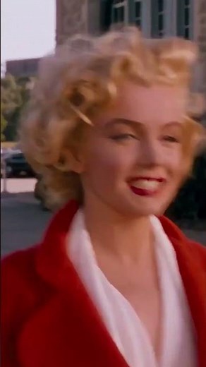 Marilyn Monroe and the famous walking scene in Niagara (1953)