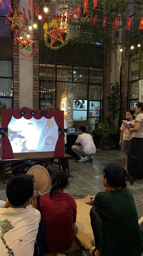 COMPLEX 01 Community Mall on Instagram: "Mời cả nhà cùng nghe sự tích chú Cuội cùng chiếu bóng Cổ tích tại Hội Trăng Xanh 🌝 #Complex01 #Hanoi"