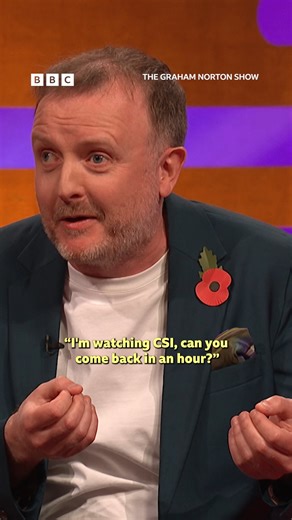 380K views · 5.2K reactions | "I’m watching CSI, can you come back in an hour" Chris McCausland explains how he uses AI to describe images to him, allowing him to shop online and experience his daughter’s paintings. #GrahamNorton #ChrisMcCausland #Comedian #Funny The Graham Norton Show: Keira Knightley, Malala Yousafzai, Aimee Lou Wood and Chris McCausland join Graham on his sofa. And there’s live music from Mumford & Sons and Hozier. | BBC One | Facebook
