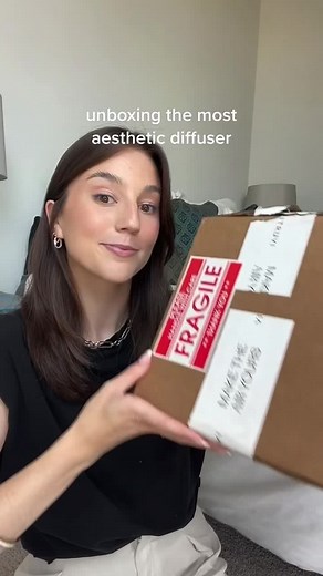 Unboxing the Most Aesthetic Vitruvi Diffuser