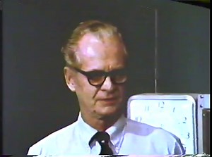 B.F. Skinner Demonstrates Operant Conditioning