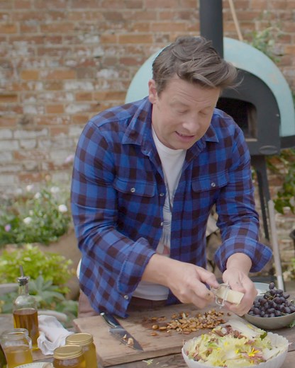 360K views · 5K reactions | NEW recipe for you to try this week whilst the sun is shining ☀️☀️☀️ Jamie shares his honey dressing to help make your salads and veggies sing!! | Jamie Oliver | Facebook