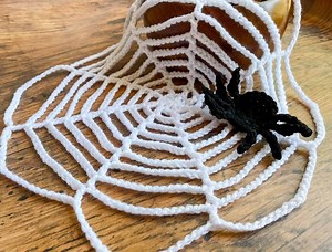 Crochet Spider Web Pattern Free & Easy for Beginners!