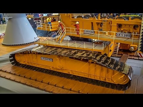 RC crane EXTREME! Stunning Liebherr 1200 ton crane in 1/16 scale!