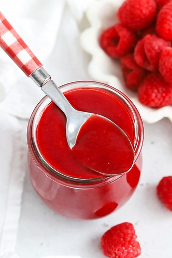 Raspberry Coulis (Fresh Raspberry Sauce)