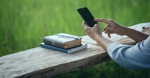 How to Do In-Depth Study of God's Word (3 Steps)