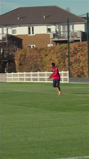 Captain America Taking Flight ✈️🇺🇸 #usmnt #soccer #premierleague