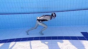 Amber Bourke 🇦🇺 just walked into history—literally underwater—breaking the record for the longest underwater walk (female)! 🏆💧 | Guinness World Records