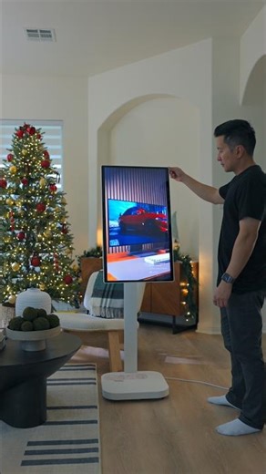 The LG Smart Monitor Swing Moves With You! #LGSmartMonitor